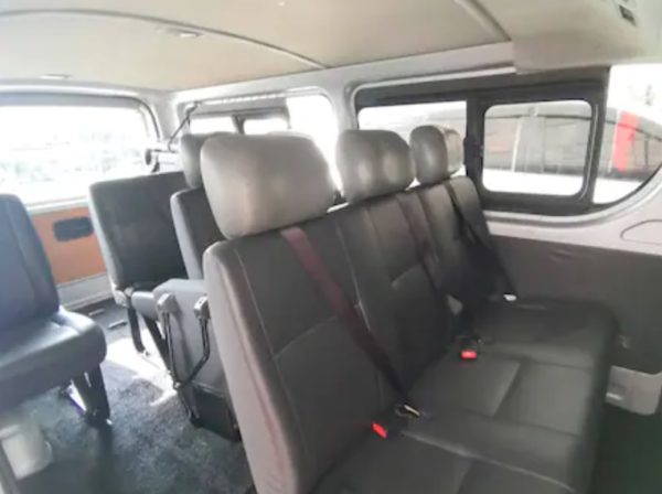 2017 Toyota Hiace 985K - Image 10